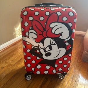 FUL Minnie Mouse 25” Spinner Luggage